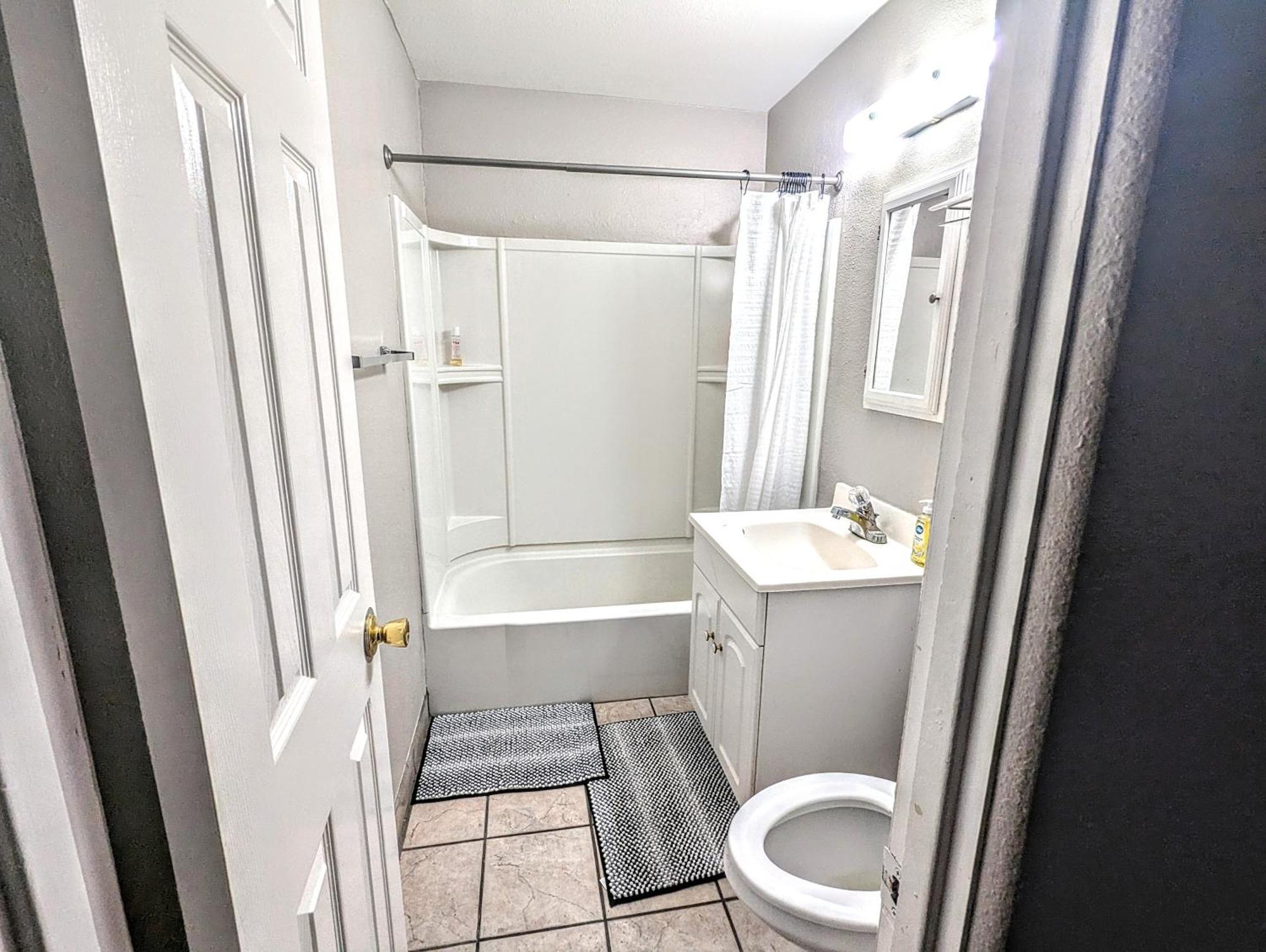 Private Rooms In Phoenix, Az Темпе Екстериор снимка